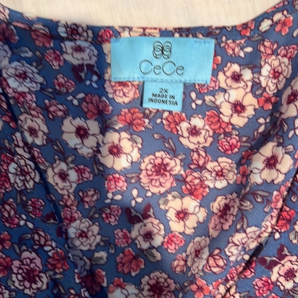 CeCe Bloom Print Ruffle Top - Picture 4 of 5